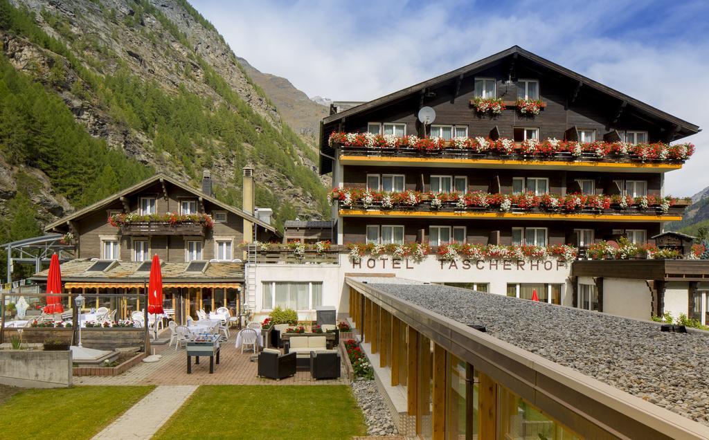 Typically Swiss Hotel Taescherhof Zewnętrze zdjęcie