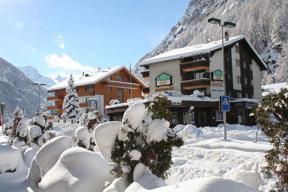 Typically Swiss Hotel Taescherhof Zewnętrze zdjęcie