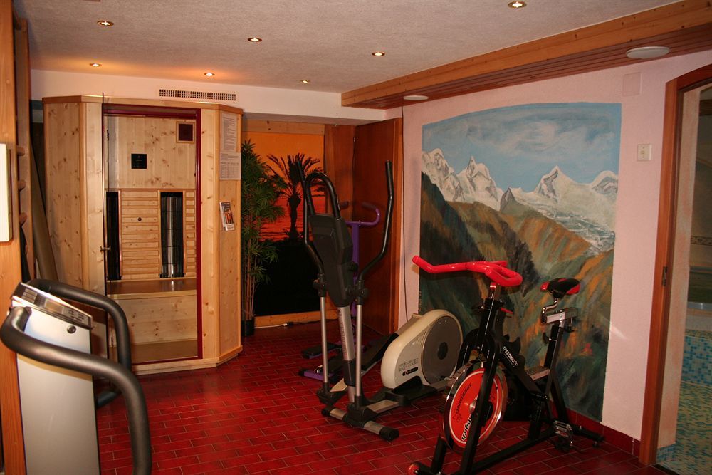 Typically Swiss Hotel Taescherhof Zewnętrze zdjęcie