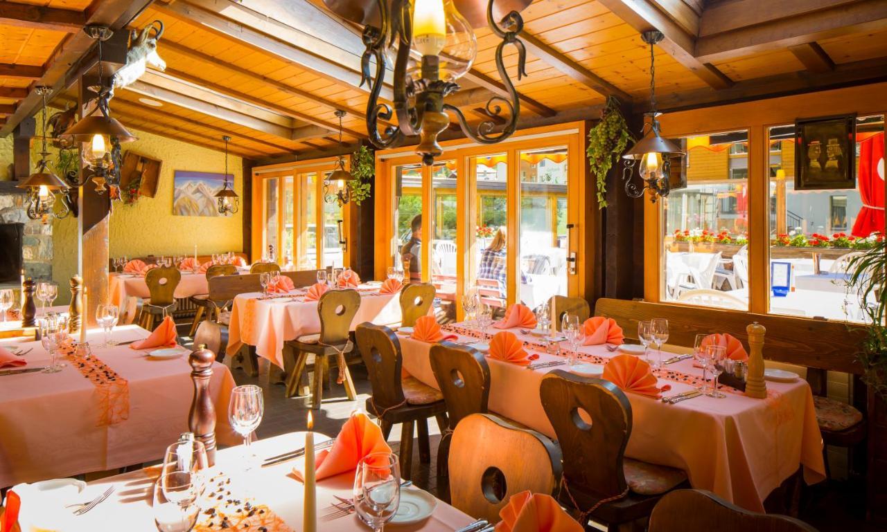 Typically Swiss Hotel Taescherhof Zewnętrze zdjęcie